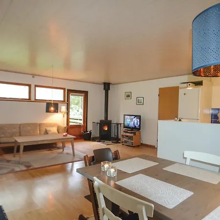 Three-bedroom Holiday In Vaggerlose * Bøtø By