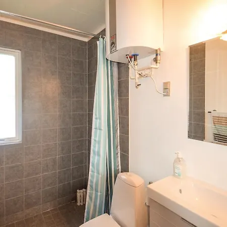 Three-bedroom Holiday In Vaggerlose Bøtø By