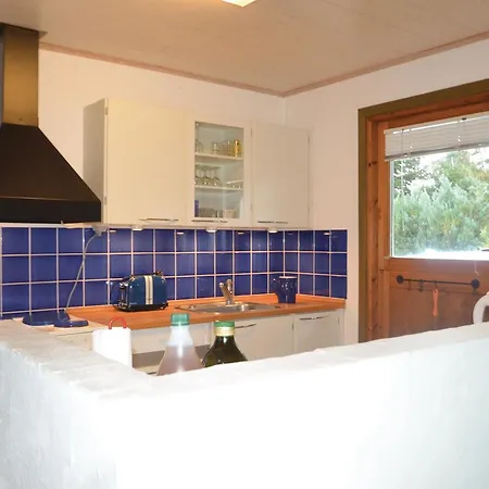 Three-bedroom Holiday In Vaggerlose * Bøtø By